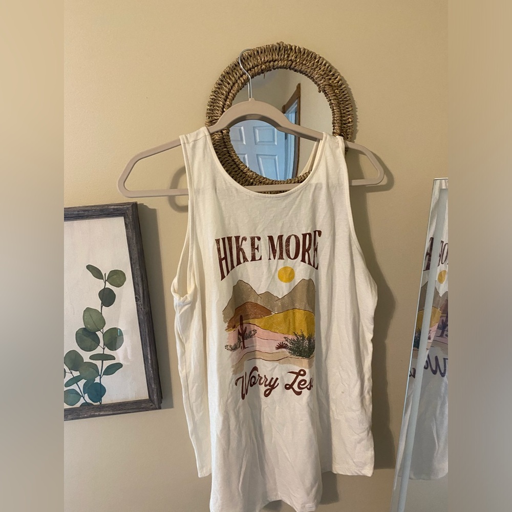 Maurices tank size medium